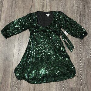 NWT DKNY Emerald Green Sequin Dress Holiday Sparkle Party Cocktail Size 10 NEW